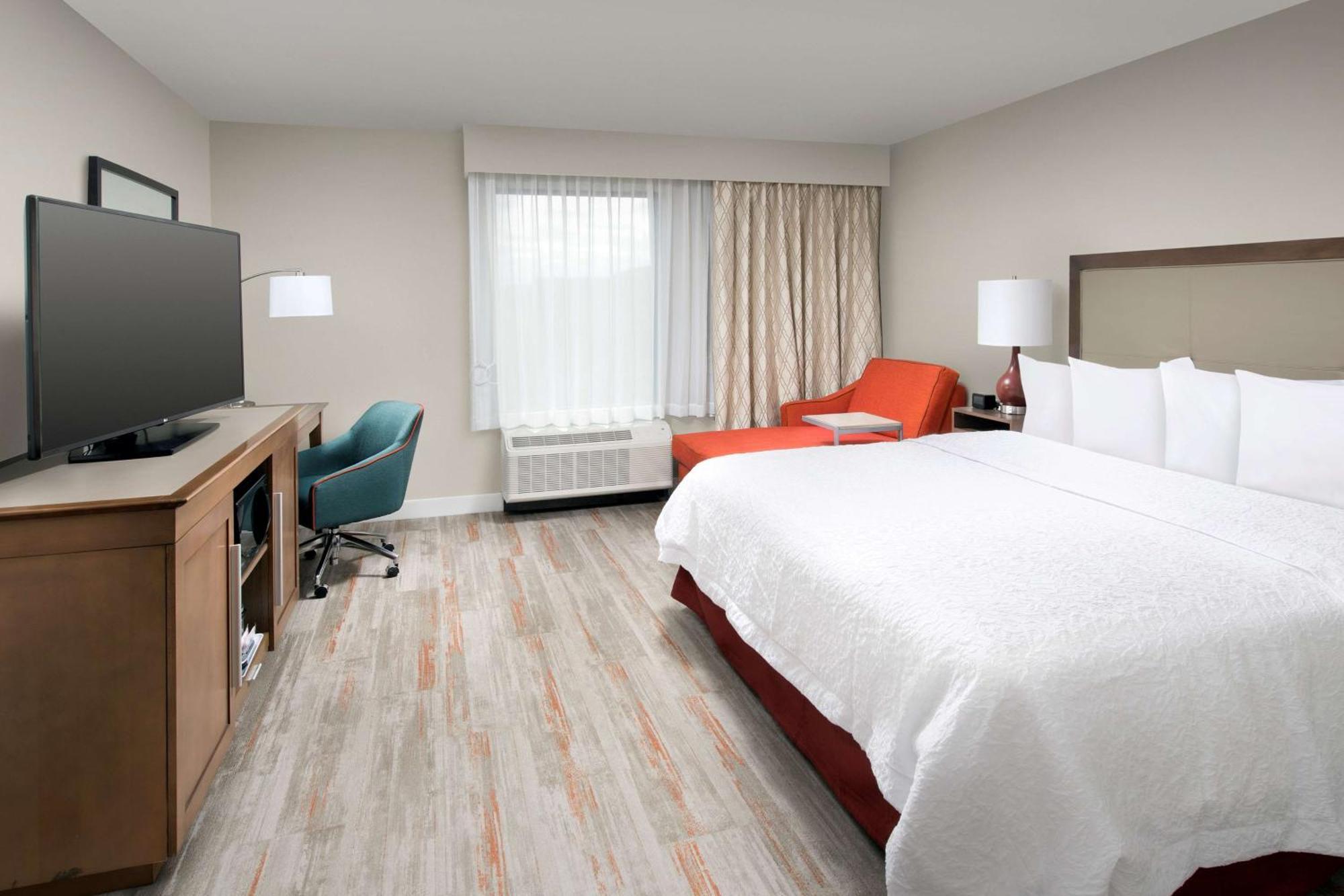 Hampton Inn & Suites San Antonio Lackland Afb Seaworld Exterior photo